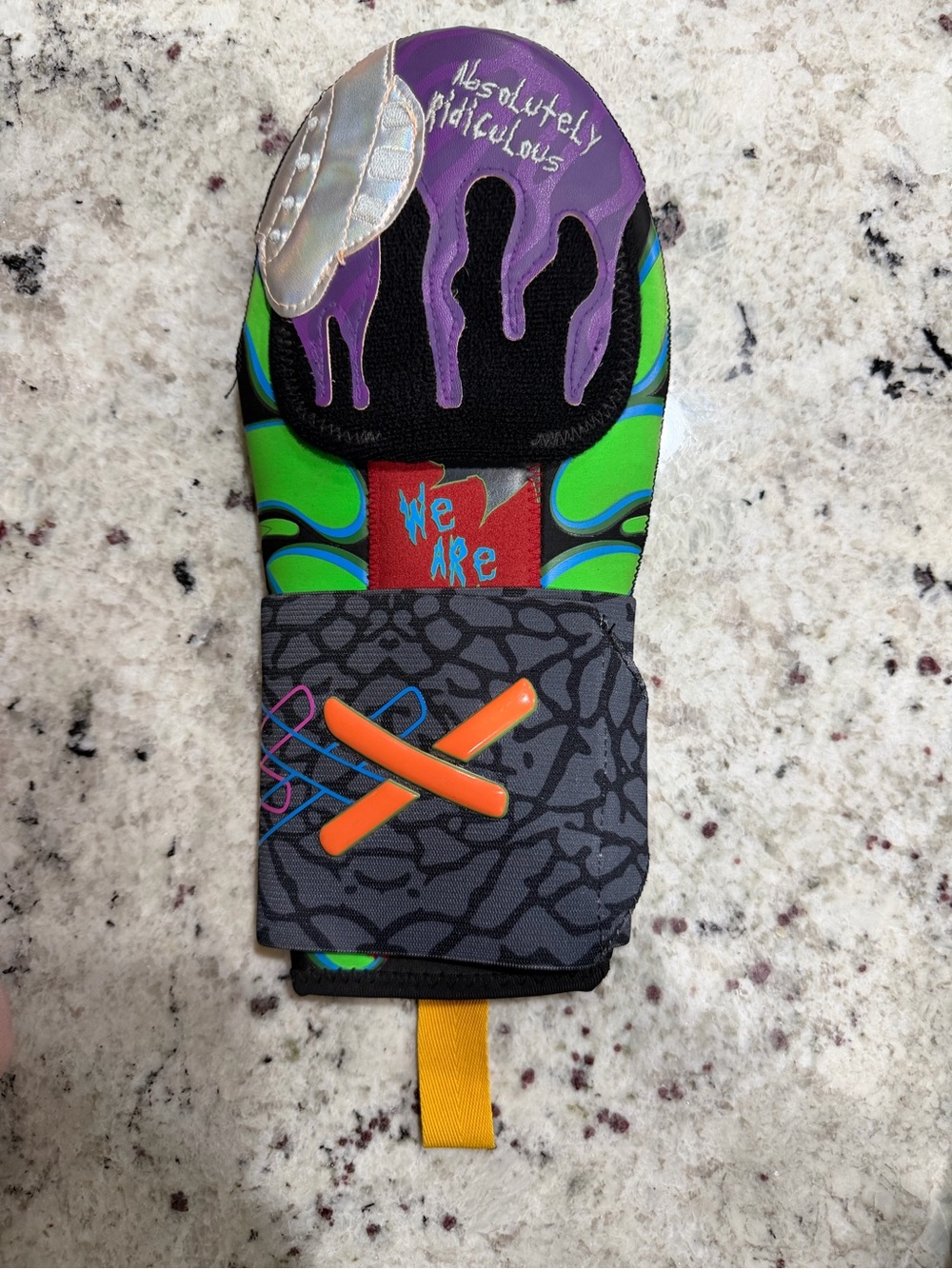Aria Men's Sliding Mitt – Out of This World